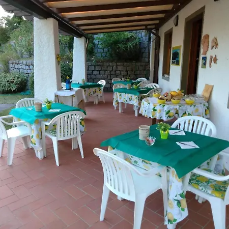 Bed & Breakfast Dei Limoni